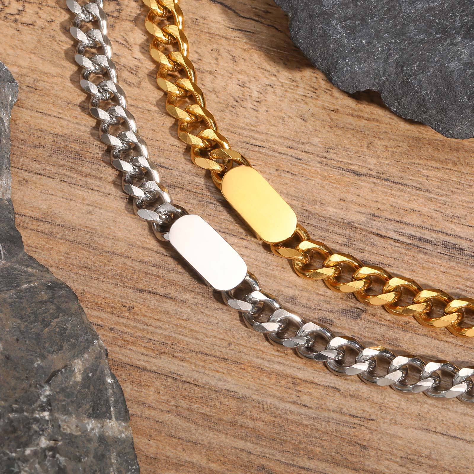 Bracelet Engraved with Birth Flower and Constellation