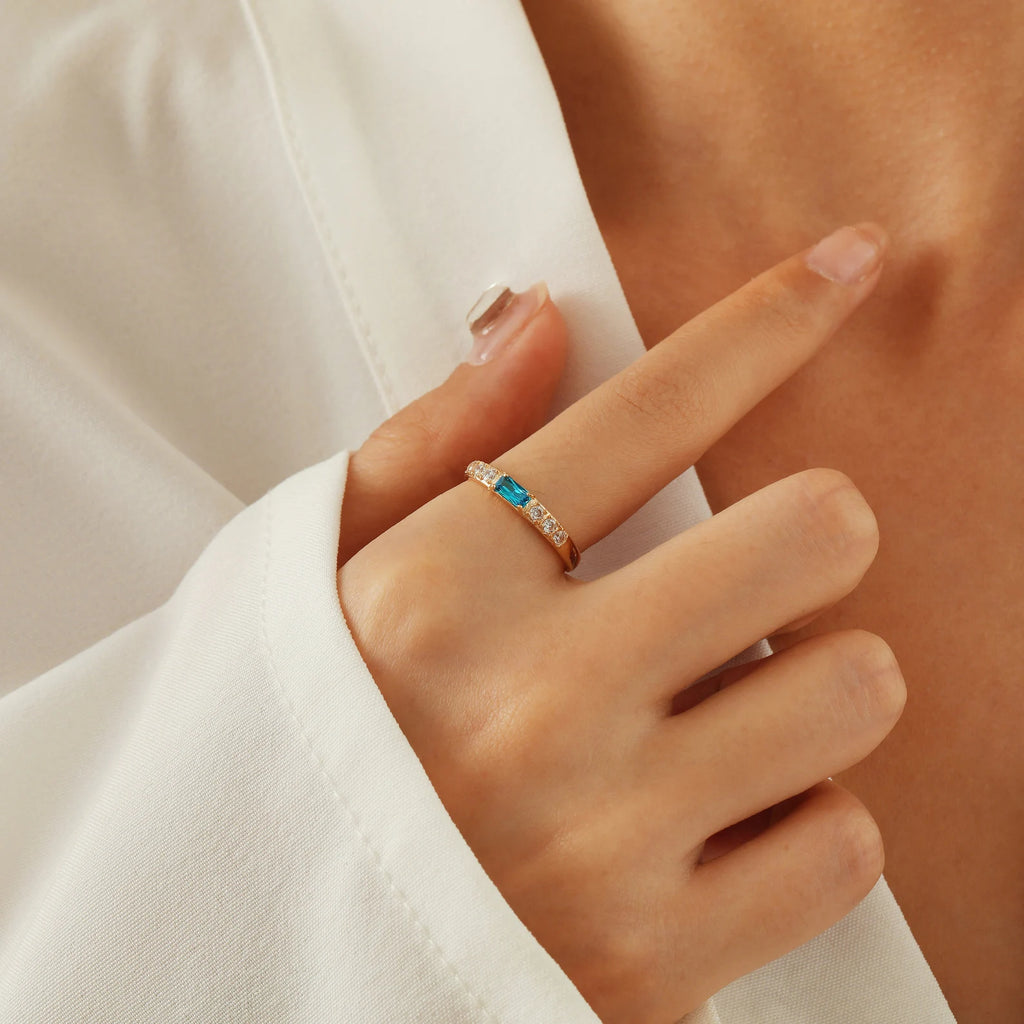 Dainty Baguette Birthstone Ring